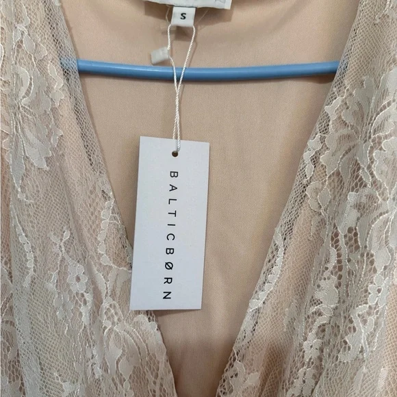 Baltic Born Elaina Lace Midi Dress Cream | V Neck Boho Romantic | Size S - Picture 4 of 5